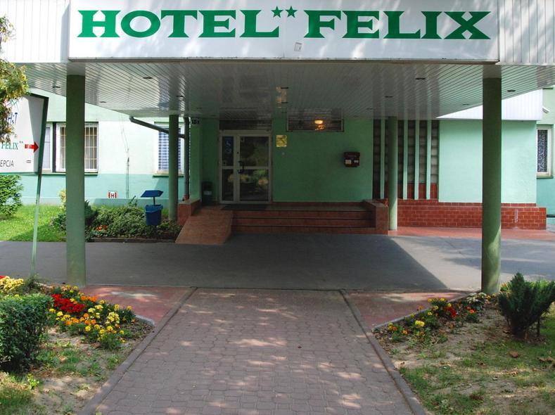Hotel Felix Краков Экстерьер фото