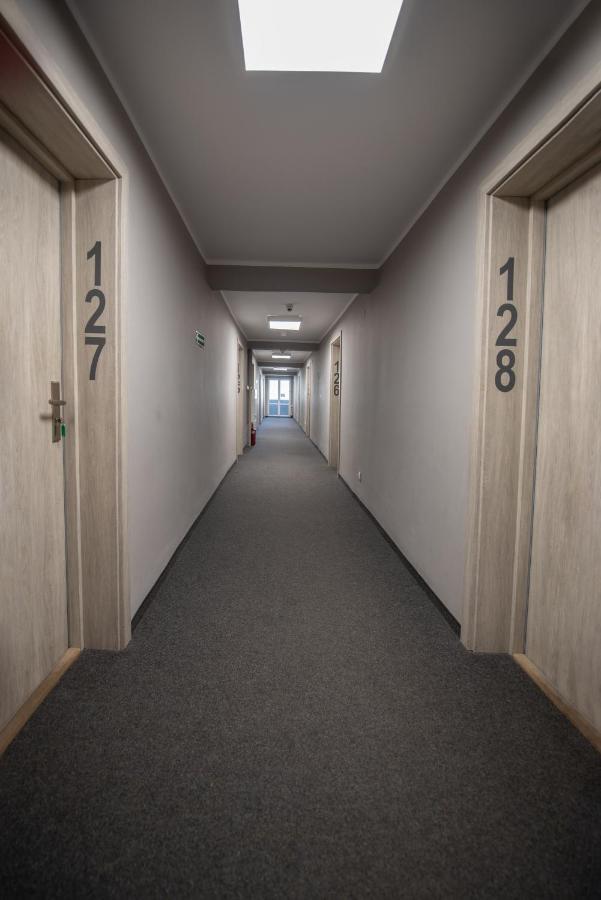 Hotel Felix Краков Экстерьер фото
